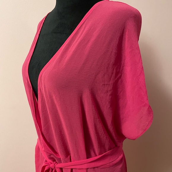 ASOS Curve Fuchsia Sheer Wrap Coverup. - Picture 3 of 9